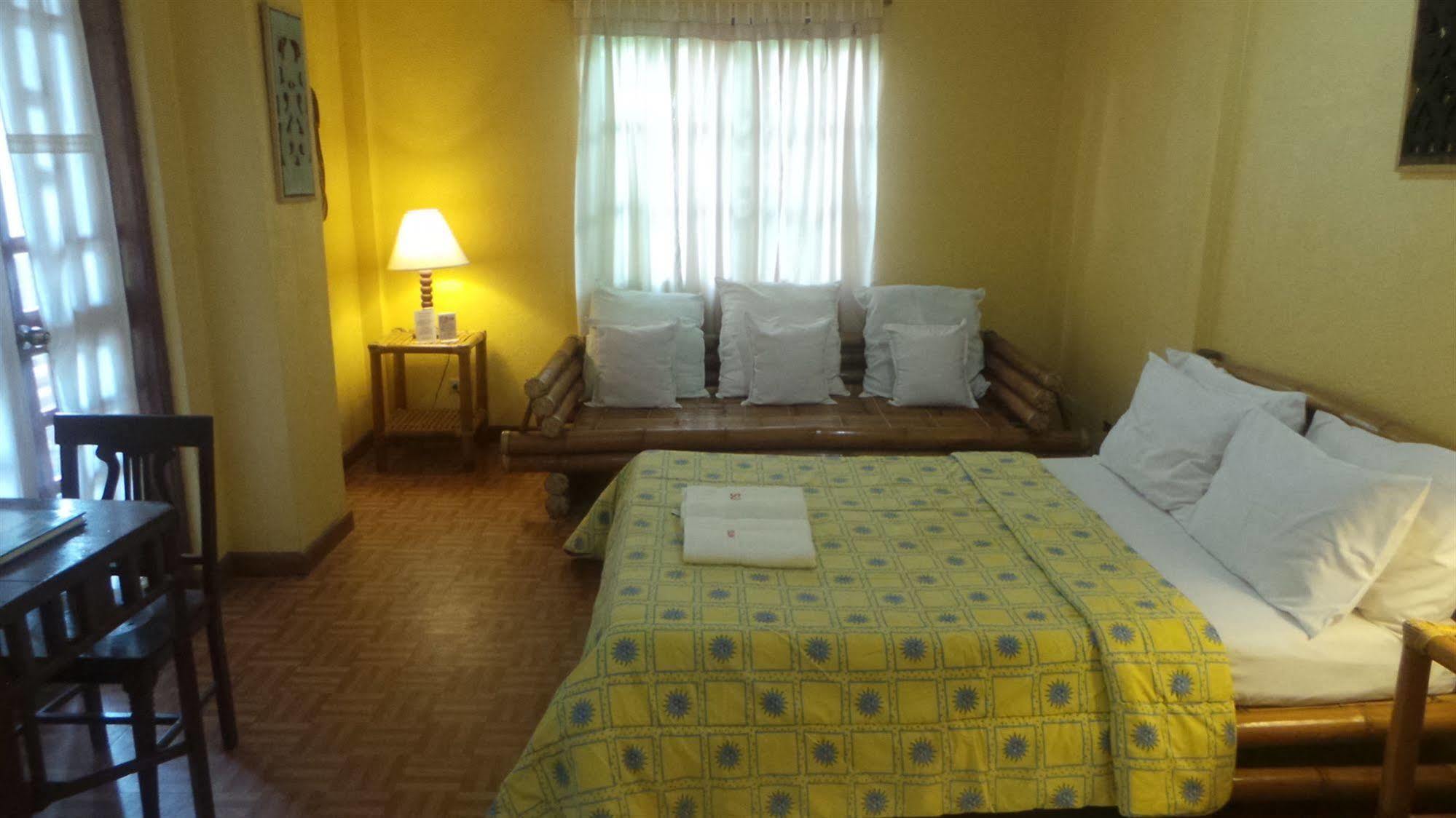 Sun Garden Hilltop Resort Manoc-Manoc Dış mekan fotoğraf